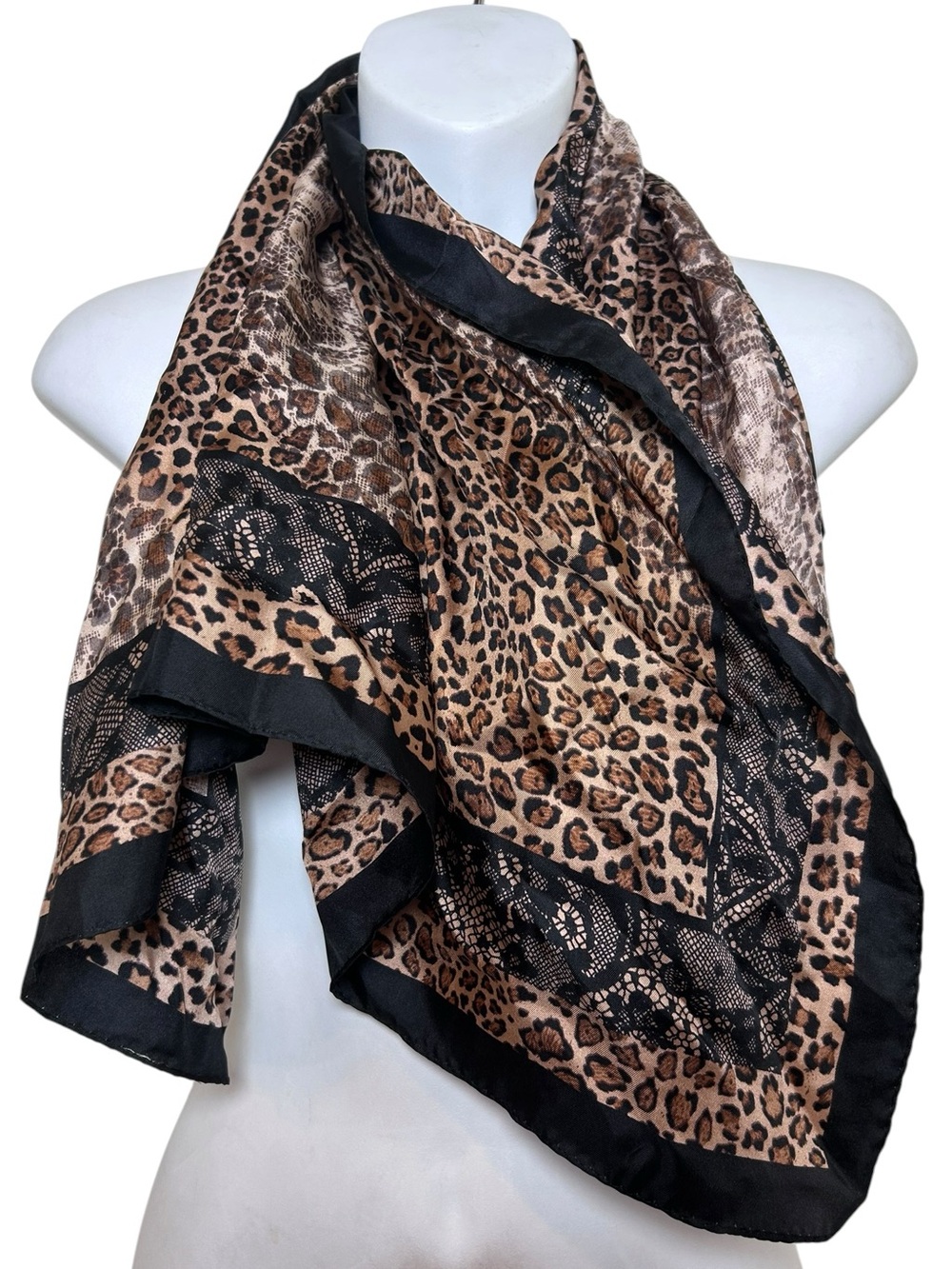 Oscar De La Renta silk leopard scarf head cover wrap 34” square large mob wife